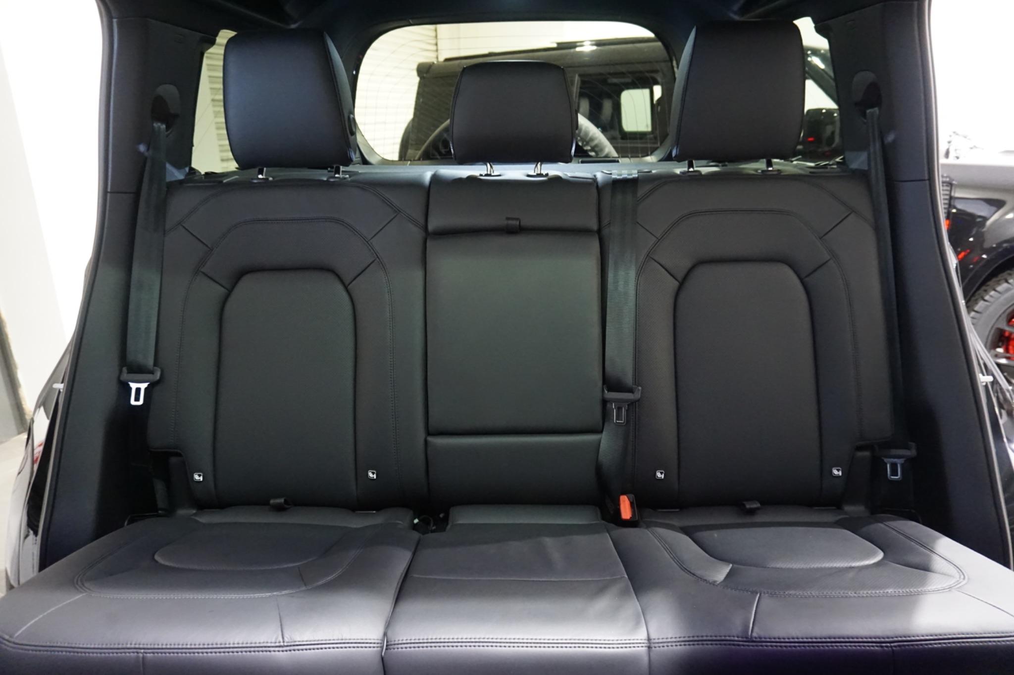 Land Rover Defender 110 3.0 D350 MHEV X-Dynamic HSE Auto 4WD Euro 6 (s/s) 5dr